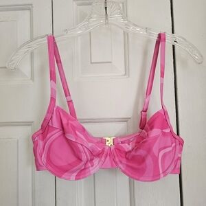 NWOT Kulani Kinis Bikini Top